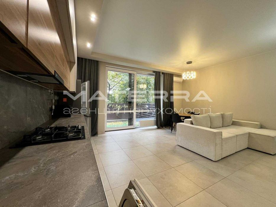 Гатне продаж таунхауса 180м2 з ремонтом і меблями бомбосховище