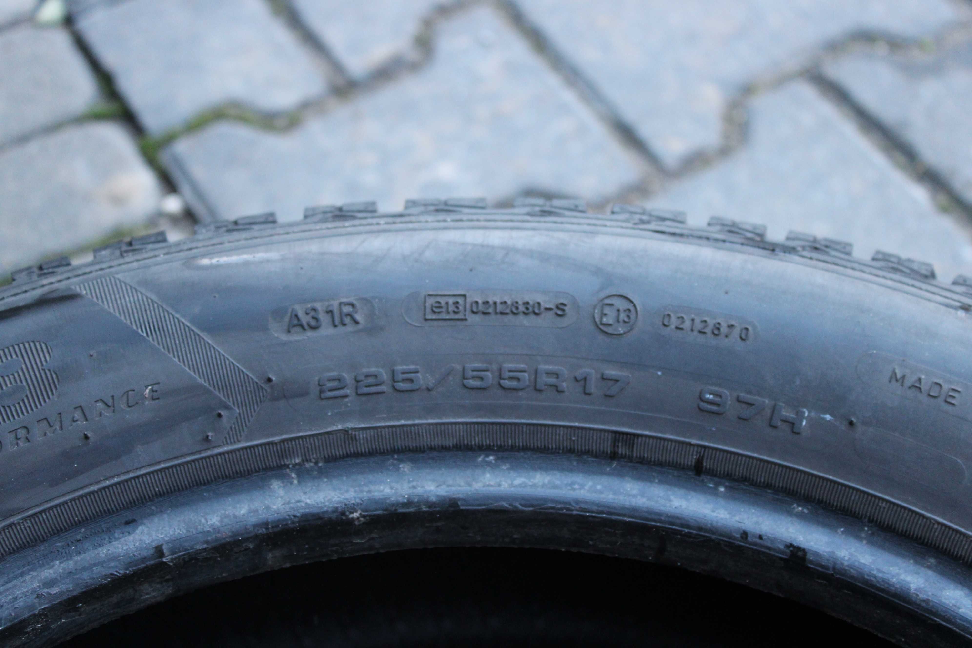 Opony Zimowe 225/55R17 GoodYear Ultra Grip 8 Performance 97H 14r.