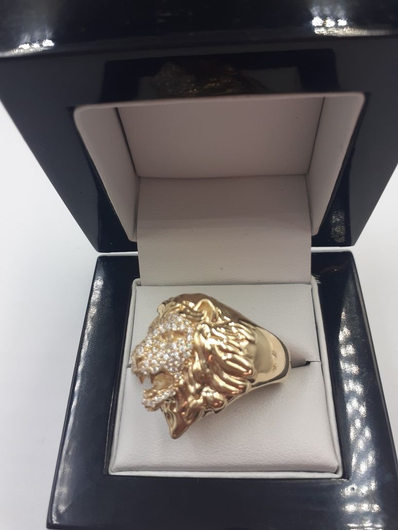 Nowy złoty pierścionek 585 9,39g po 250 zł za gram