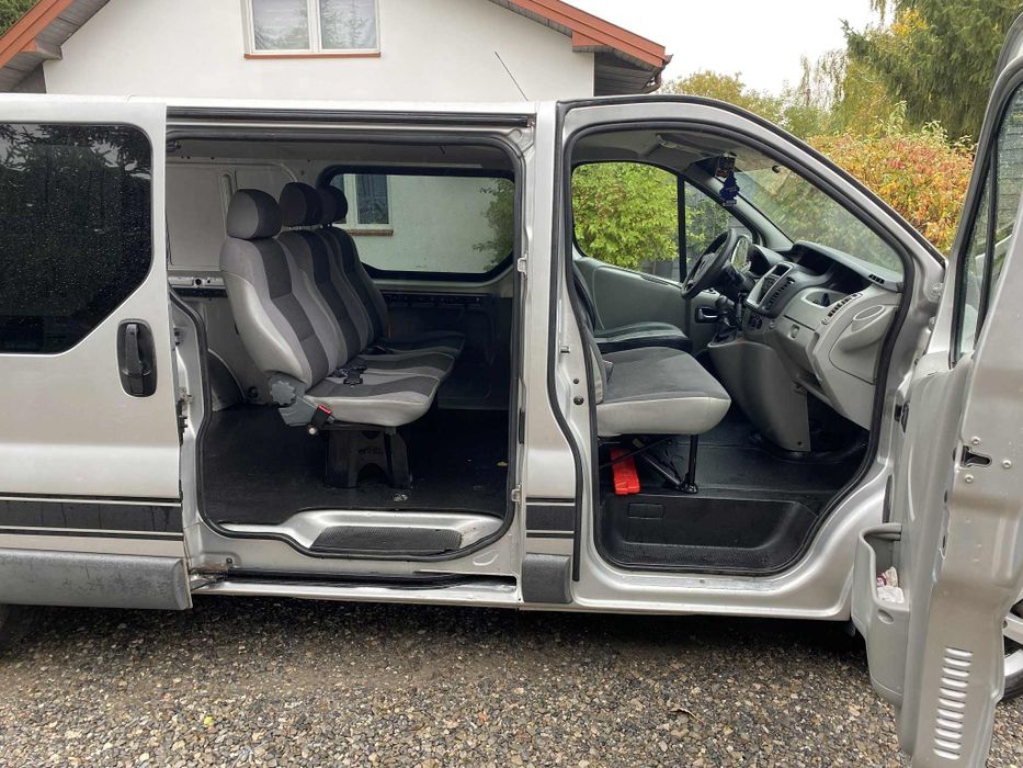 Opel vivaro 6 osobowy  bus
