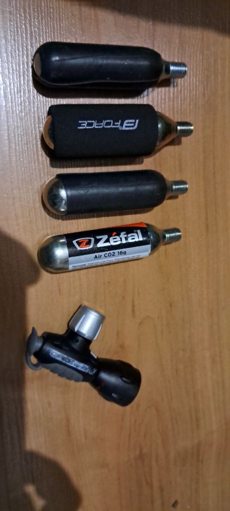 Pompka rowerowa Force na naboje