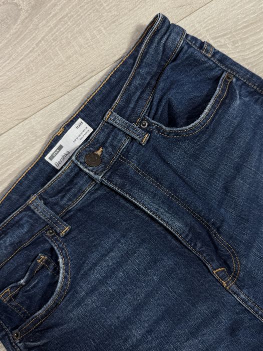 Джинси Bershka.