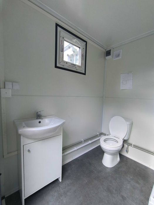 Pawilon / Kontener sanitarny WC z prysznicem - 2,10 x 2,10 m
