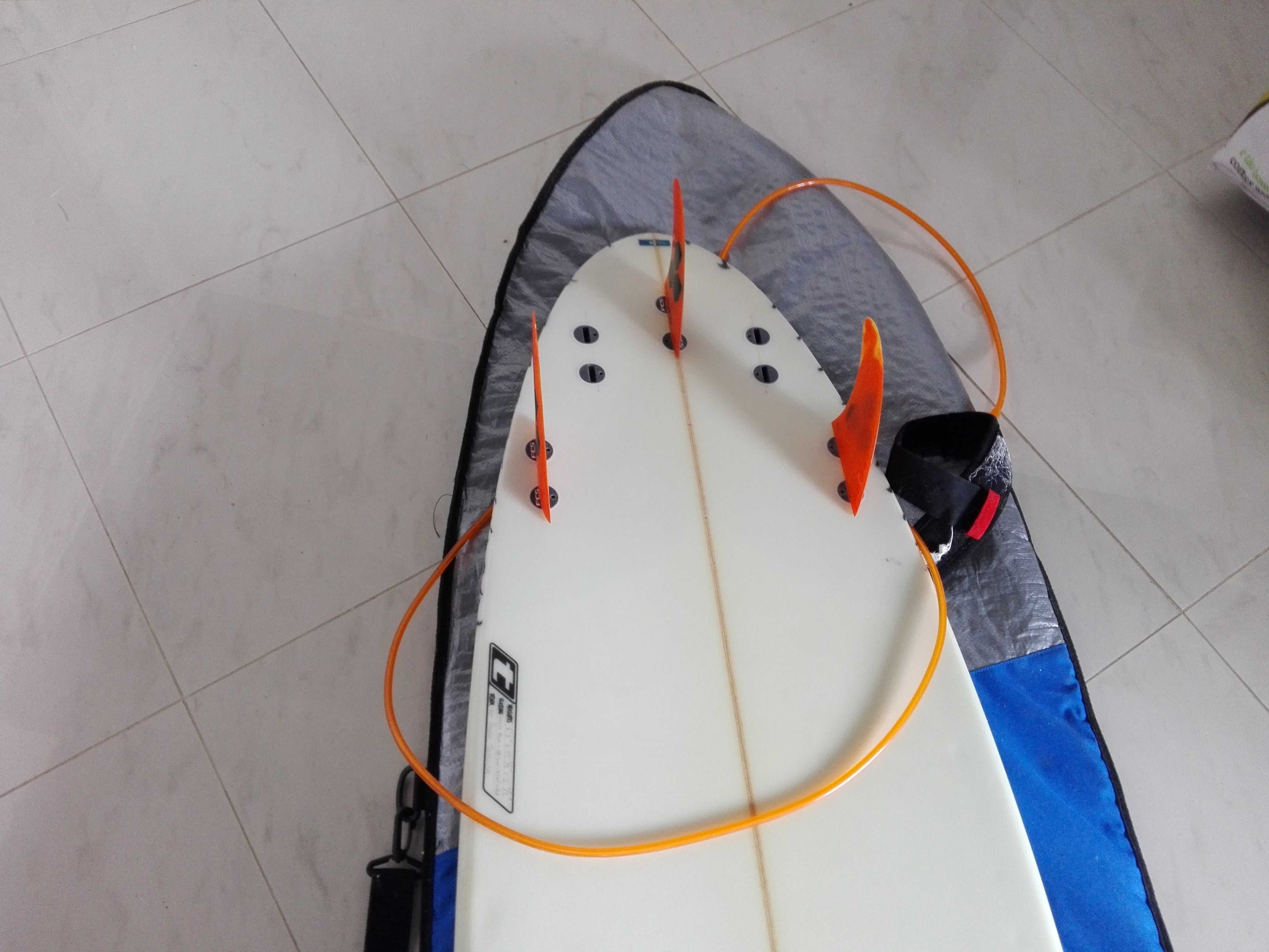 Prancha de Surf 6.3" com capa 7.3"