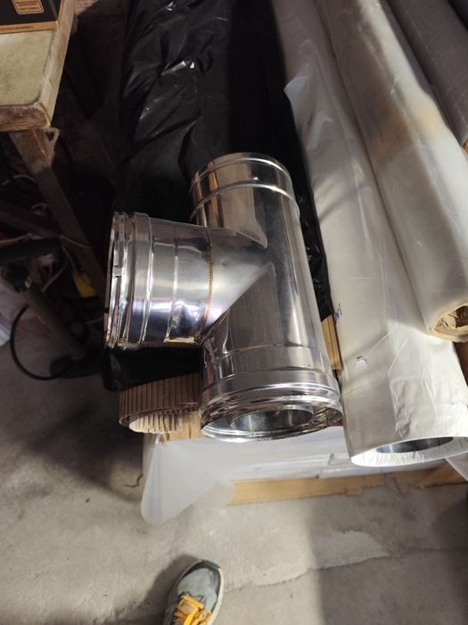 Máquina a pellets mais tubos com isolamento térmico novos