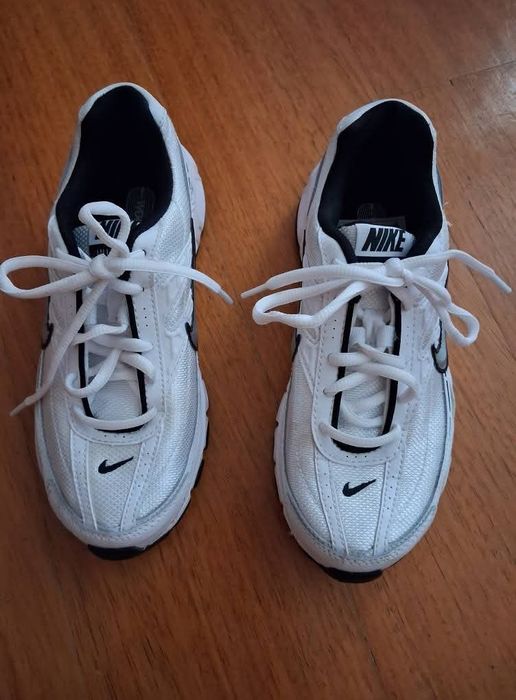 Sapatilhas NIKE brancas