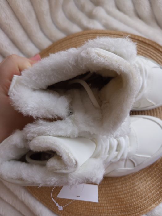 38 розмір на устілку 24 см