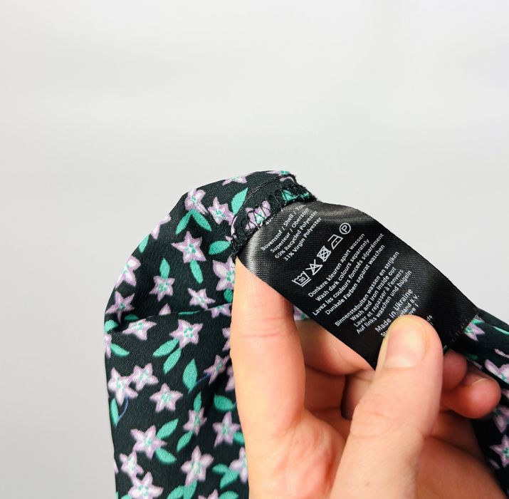 Bluzka w kwiaty M 38