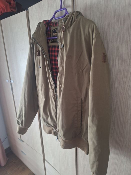 Casaco como novo da Element collection