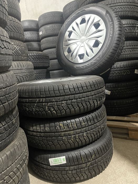 Склад шин коліс резини Літні Зимові
