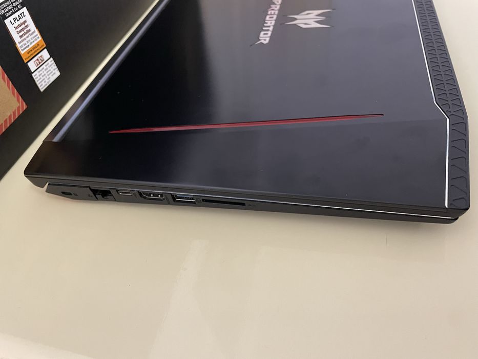 Ігровий ноутбук PREDATOR Helios 300