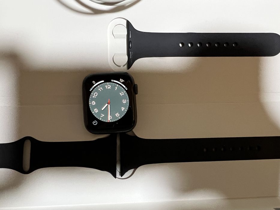 Apple Watch 5. 44mm полный комплект
