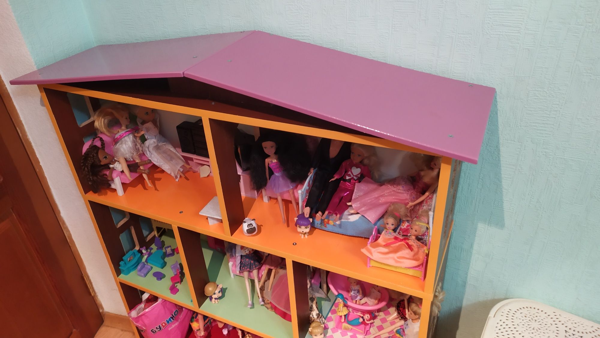 Дом для Барби , для кукл  игрушек
