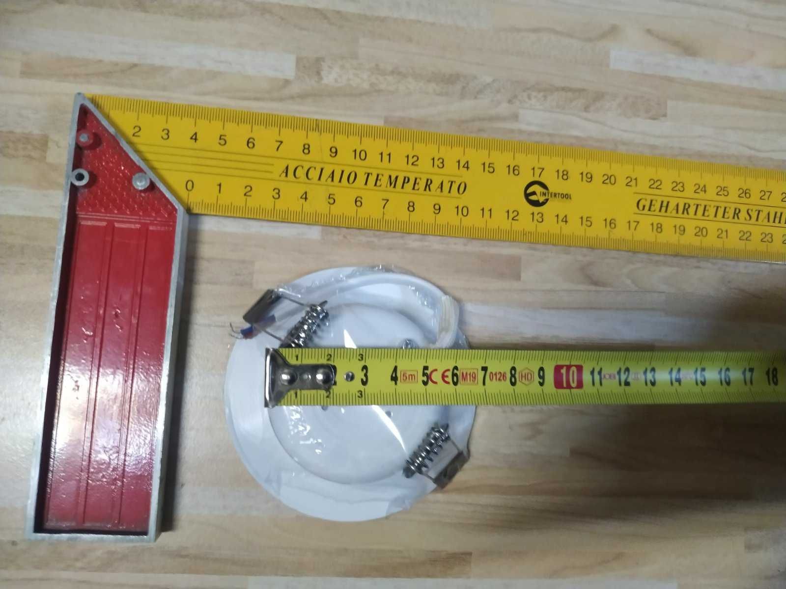 Светильник точечный врезной LED 9W встроенный