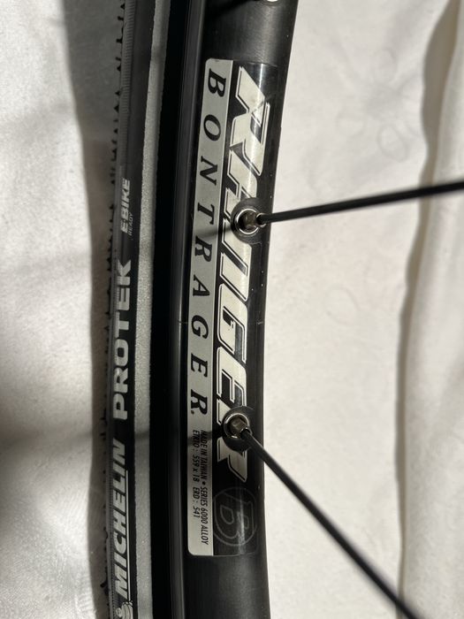KOŁA Shimano HB-M475, 26 cali , z oponami Michelin Protek 26x1.85