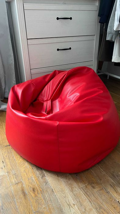 Czerwona Pufa Worek Sako, worek z wypełnieniem styropianowym