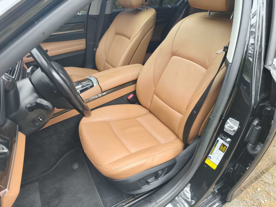 BMW 7 Series 2011