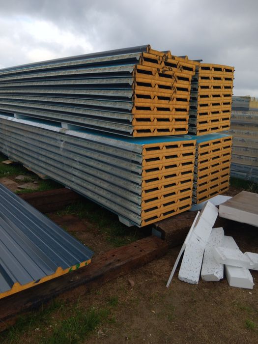 Płyty warstwowe. W 1 oraz 2 gatunku.