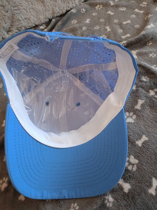 Na sprzedaż nowa czapka niebieska bejsbolówka oddychająca unisex