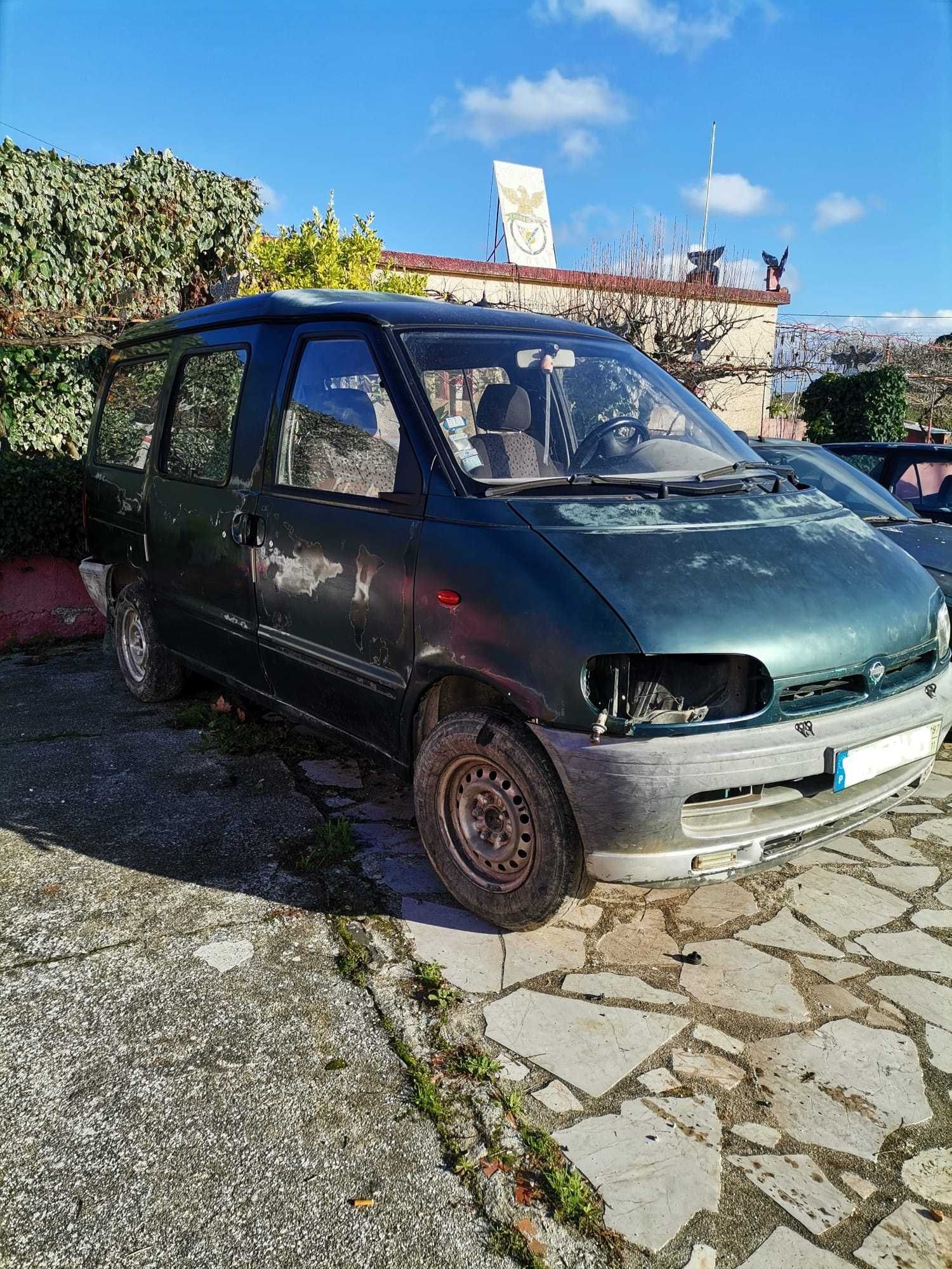 Carrinha Nissan Vanette de 1997 para peças