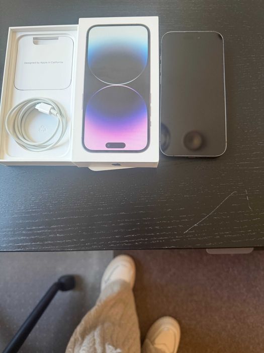 Bardzo mało używany Iphone 14 PRO