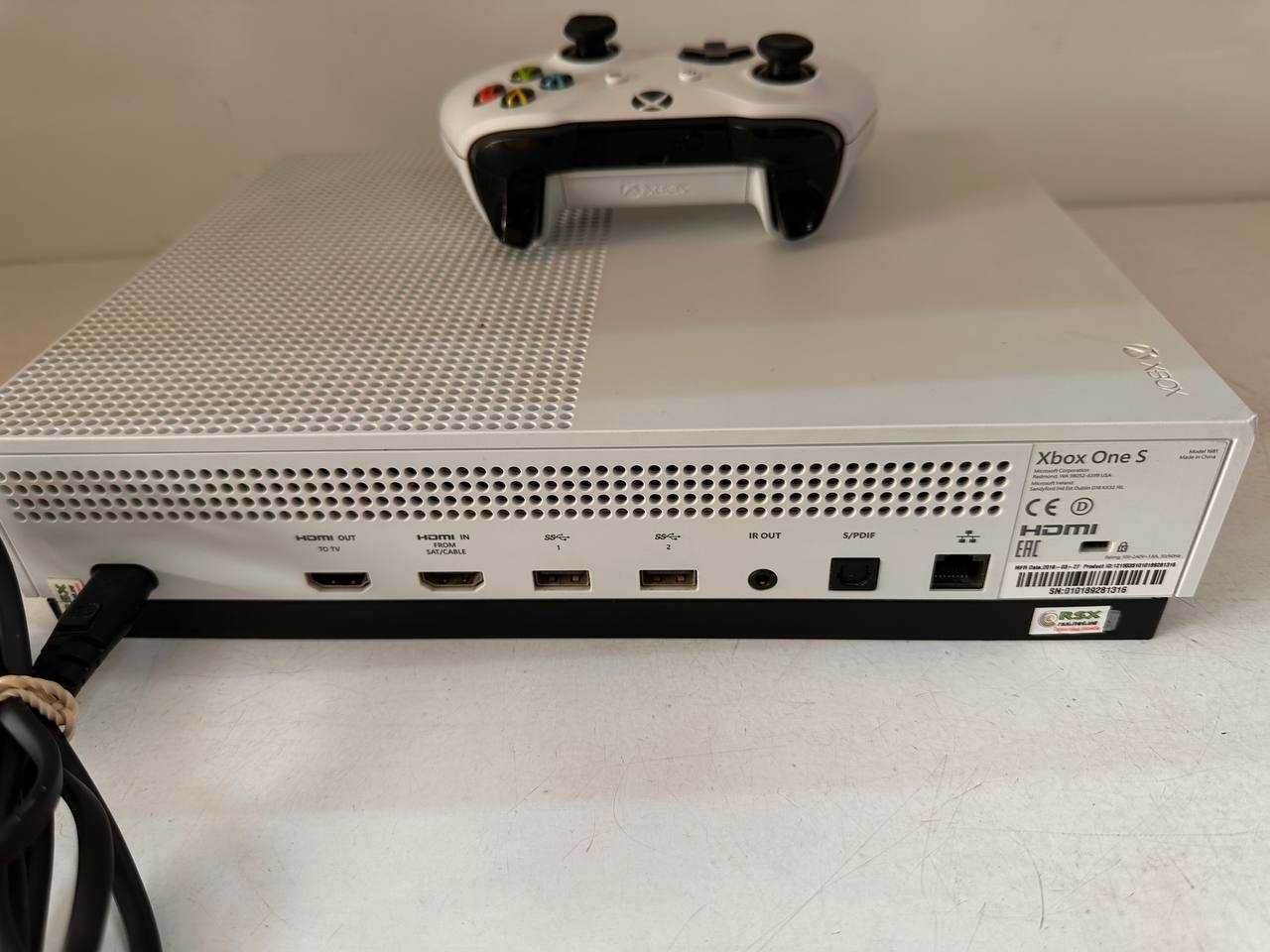 Приставка Xbox ONE S 1TB