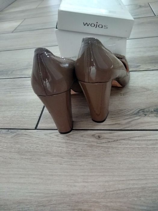 Buty 40 wojas 26,2