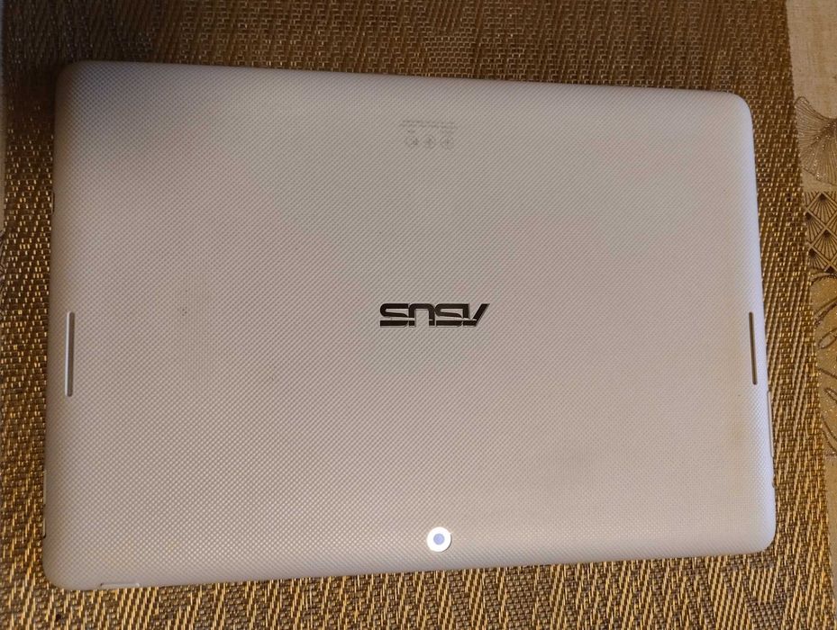 Планшет  Asus 9"