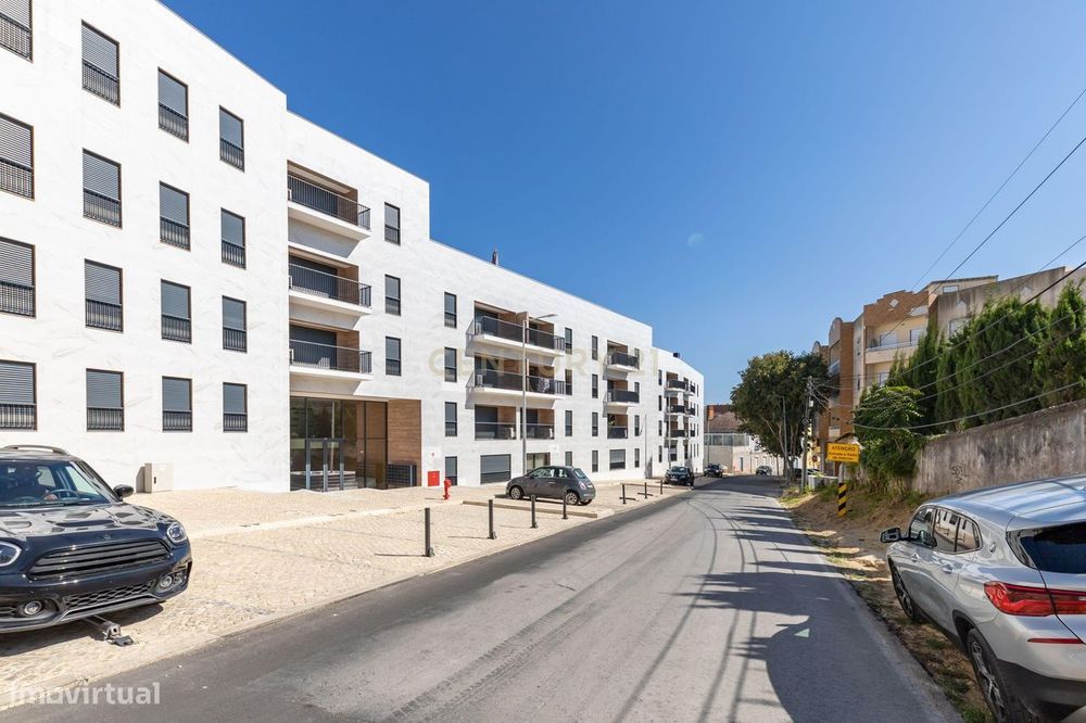 Apartamento T1 com acabamentos de luxo no centro de Setúbal, para arre