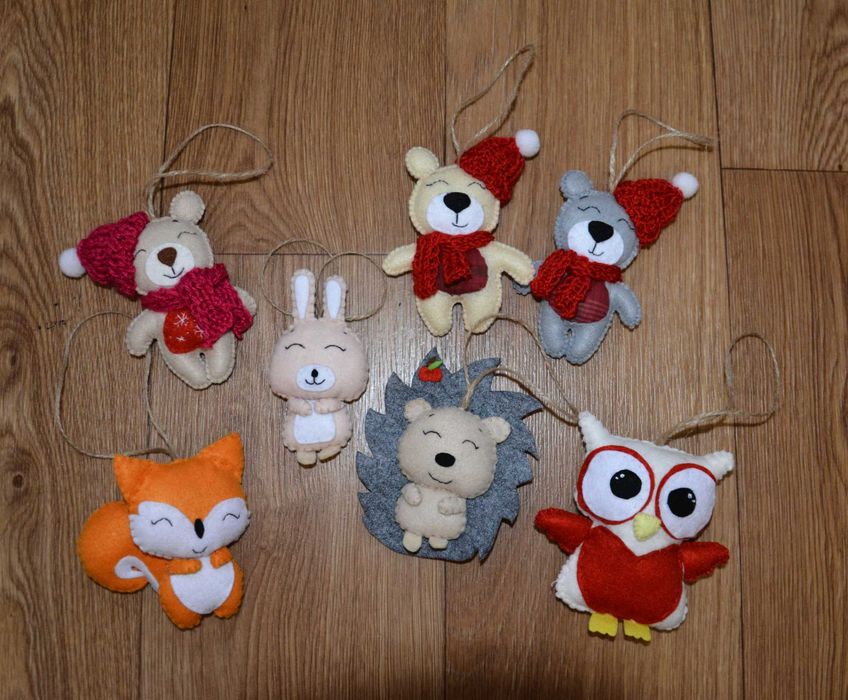 Іграшки на ялинку новорічні іграшки з фетру