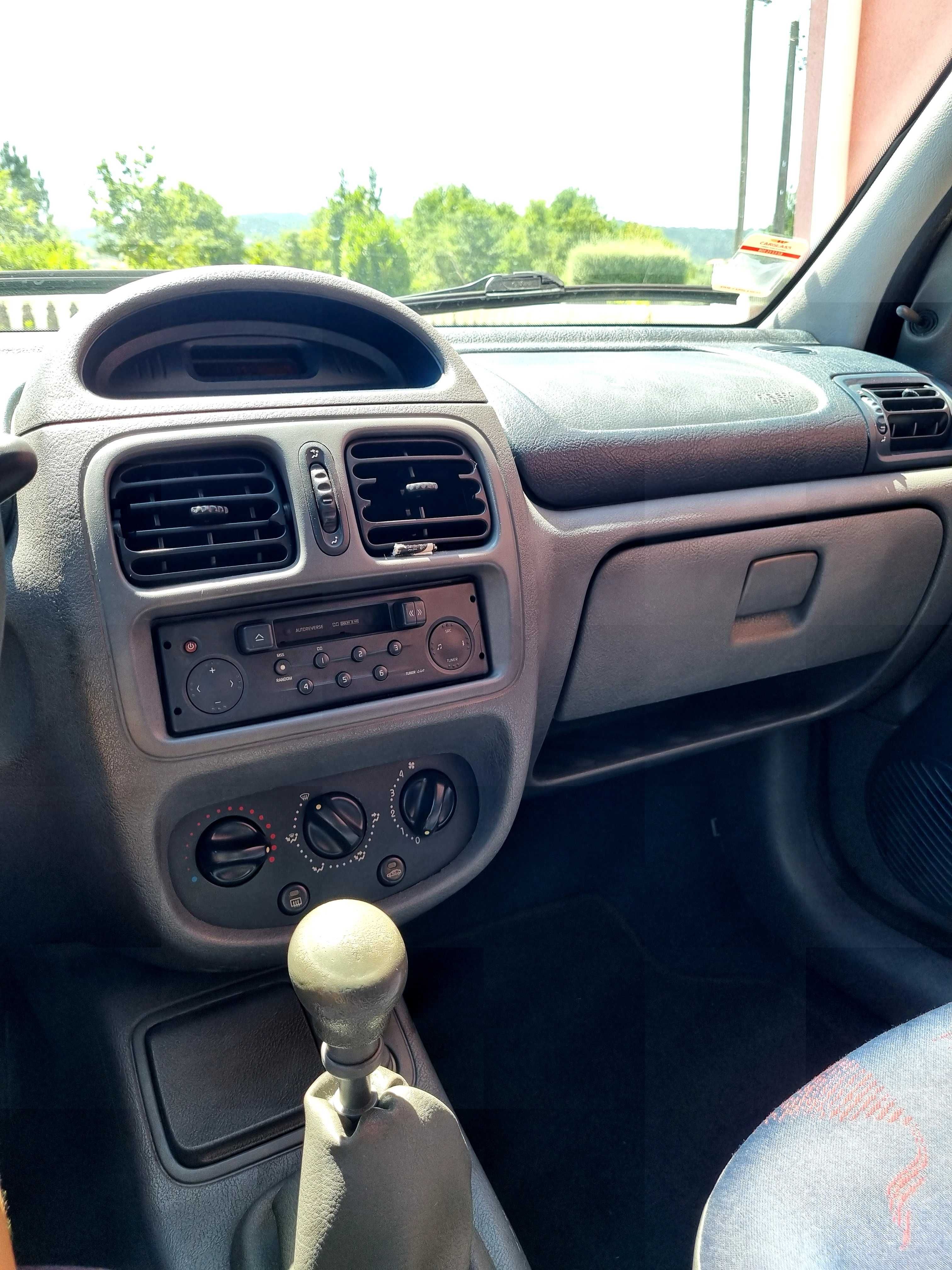 Renault Clio 1.9D