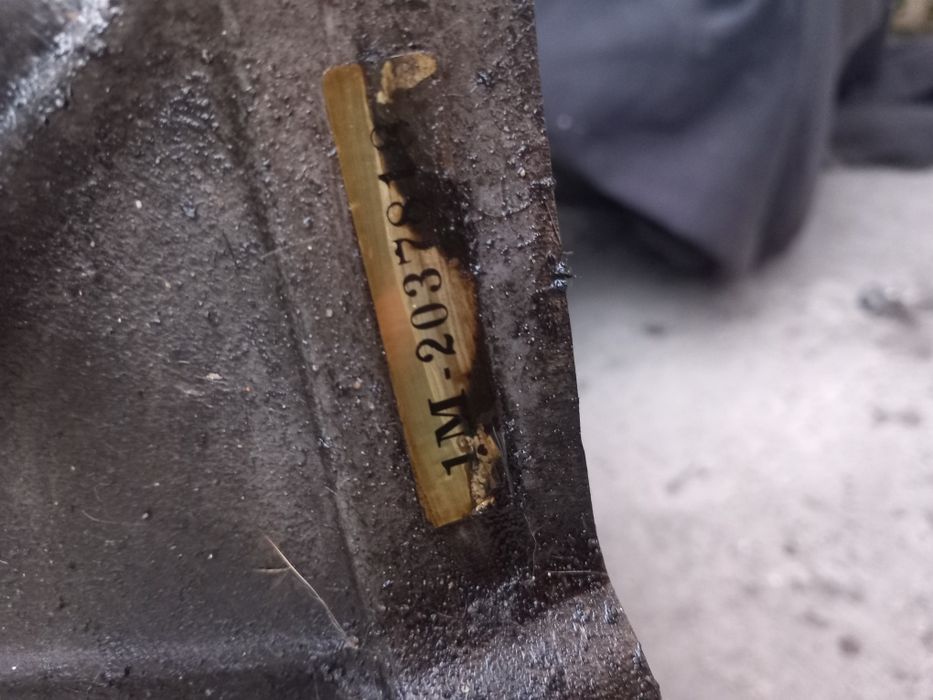 Caixa 1m honda veio de um mb