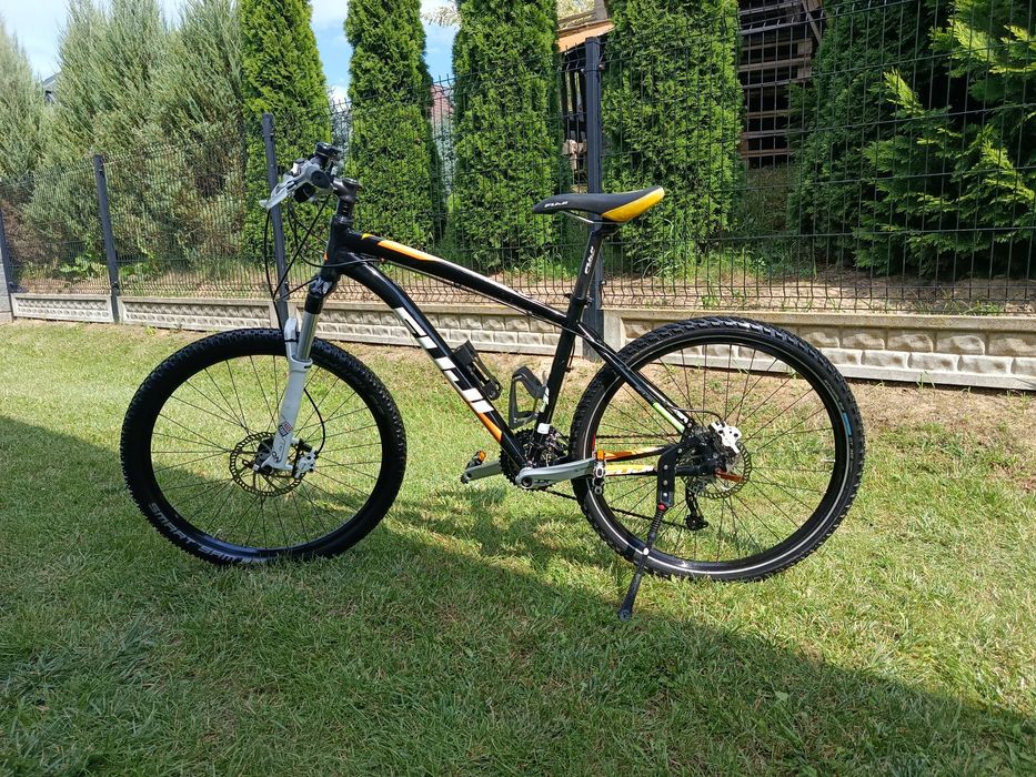 Fuji Nevada RC 26"