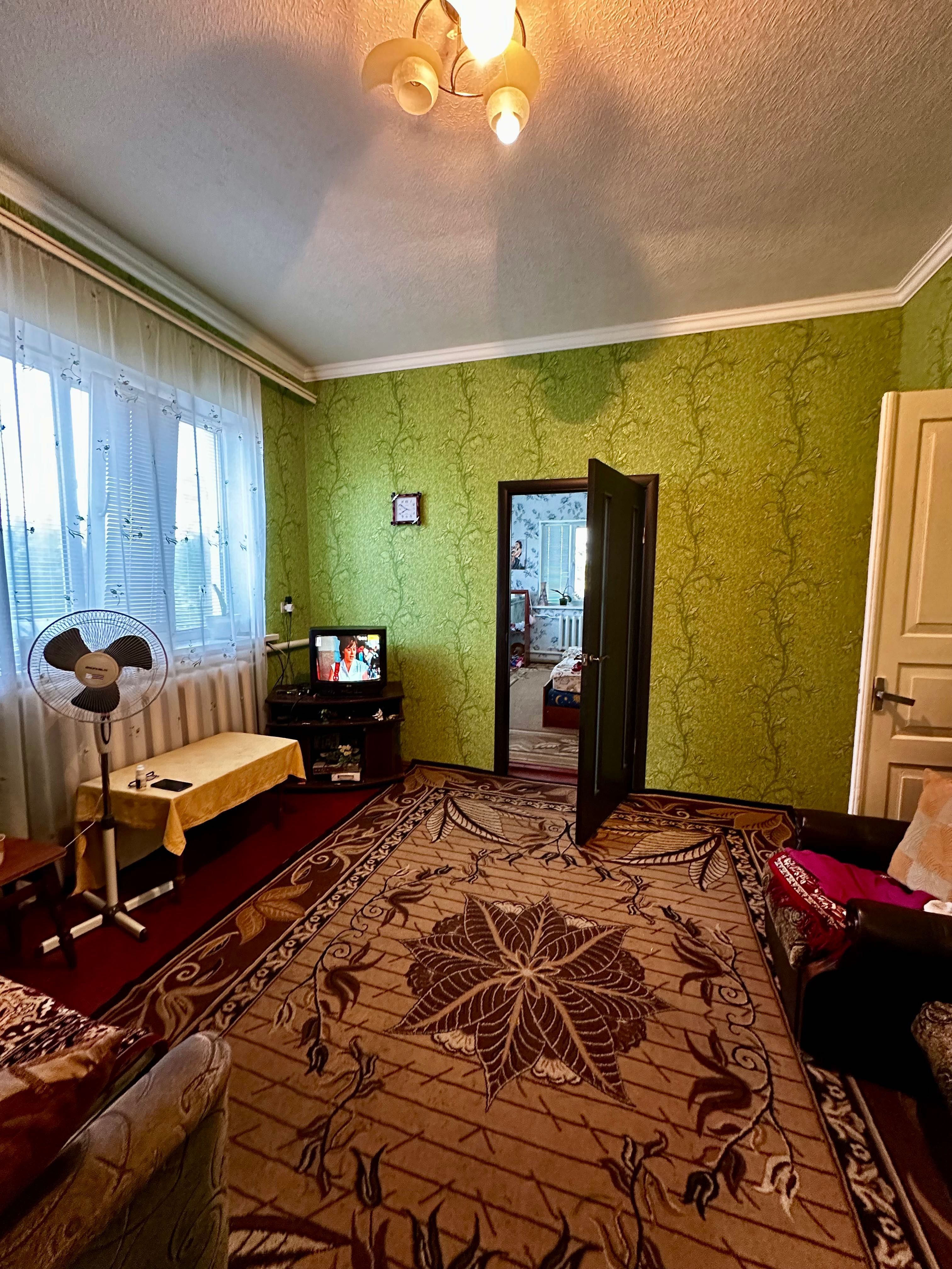 Добротний будинок / смт. Гребінки