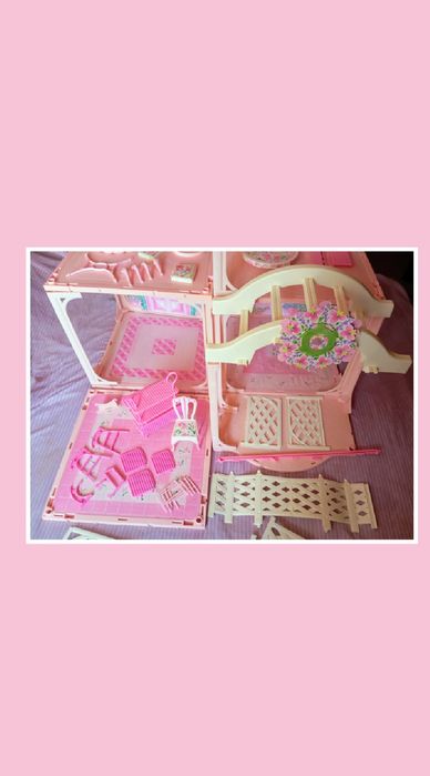 Pink N Pretty House e sala de jantar Barbie.Leia descrição do anúncio.