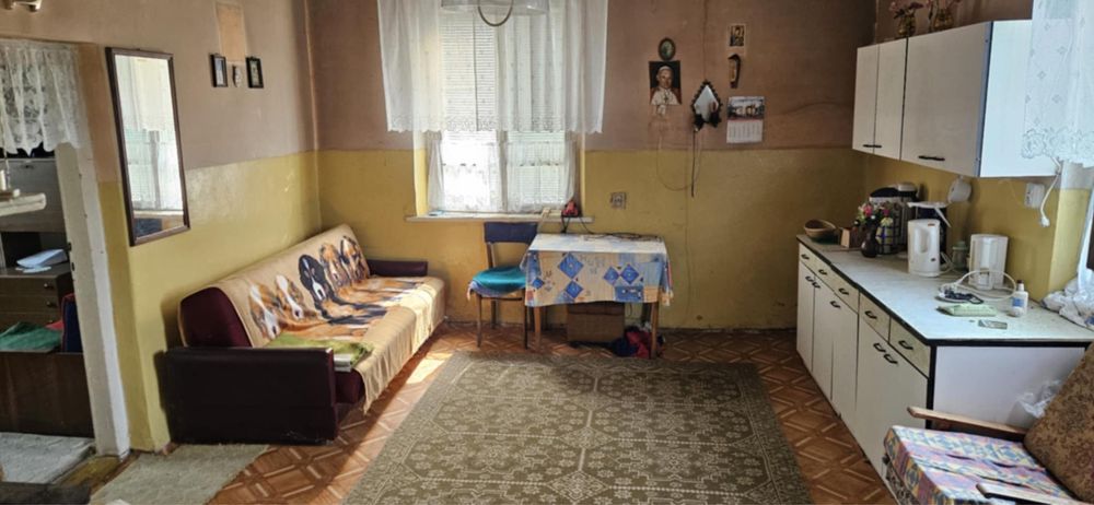 Siedlisko/działka z domem | 2800m2 |