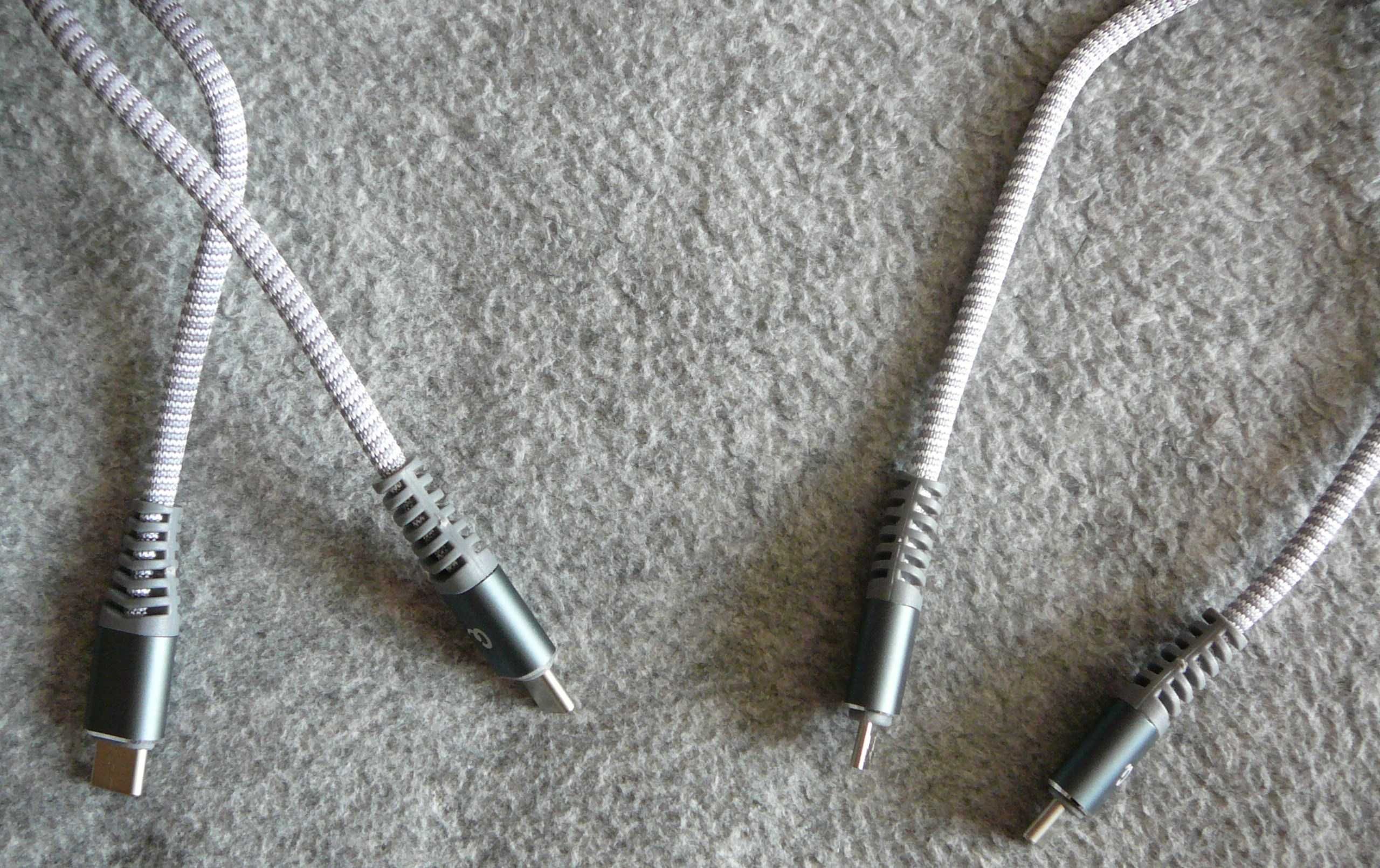 Зарядное устройство Aukey PA-D5 (GAN2) с двумя USB Type-C + 2 кабеля