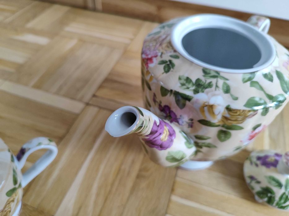 Czajnik do herbaty, mlecznik, porcelana Proud Heritage Collection