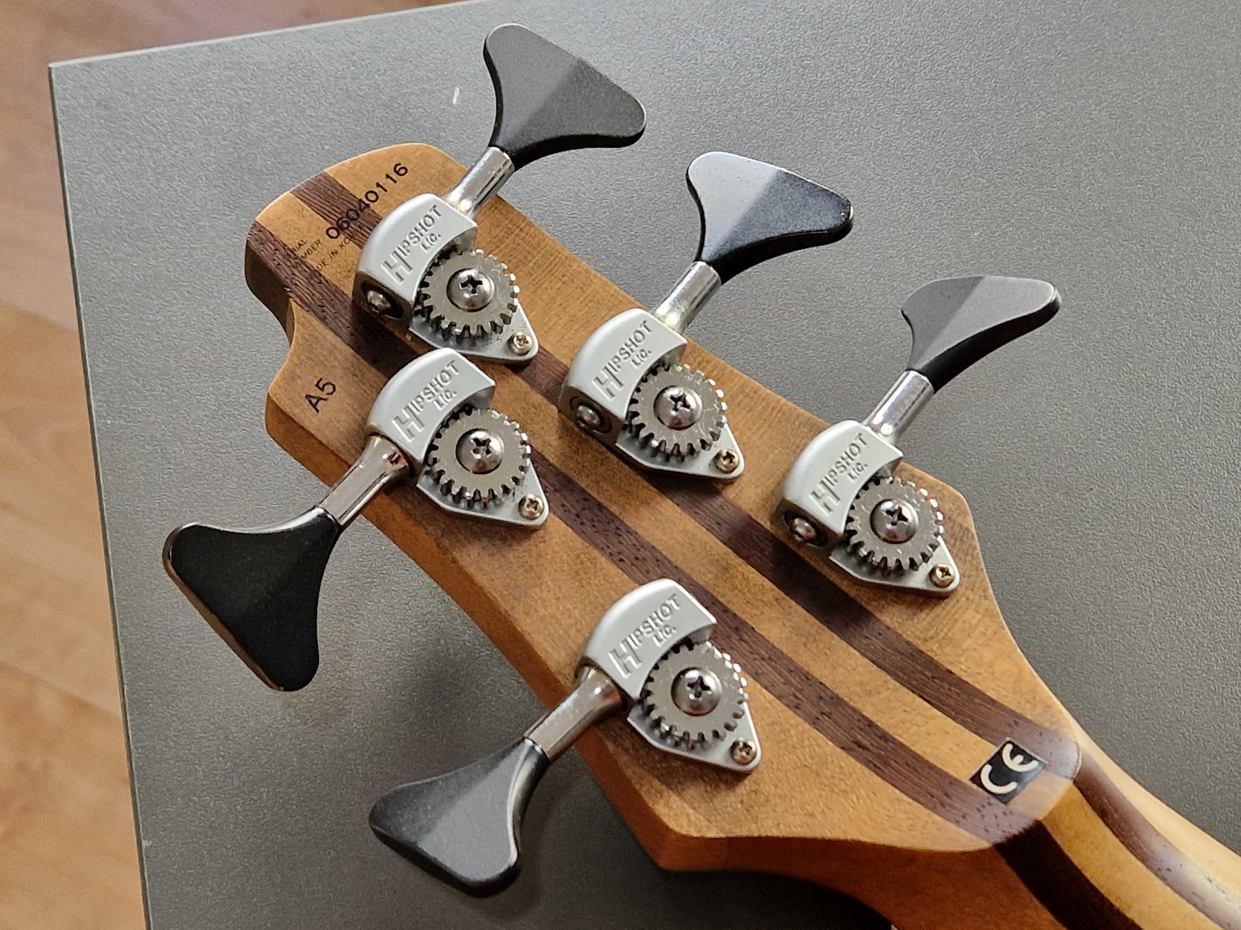 Baixo Cort A5 artisan bartolini com capa de luxo
