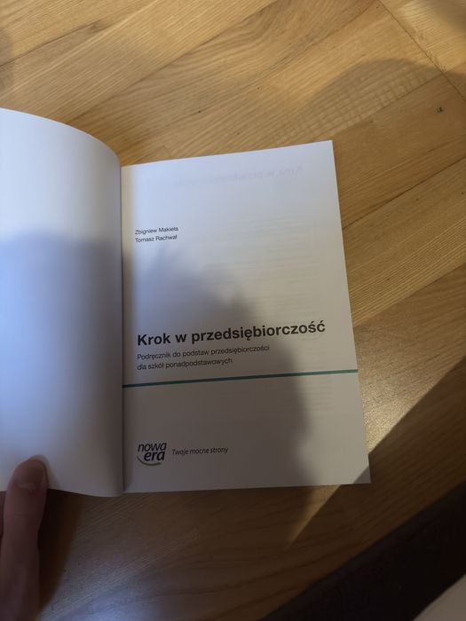 Krok w przedsiębiorczość – podręcznik do podstaw przedsiębiorczości