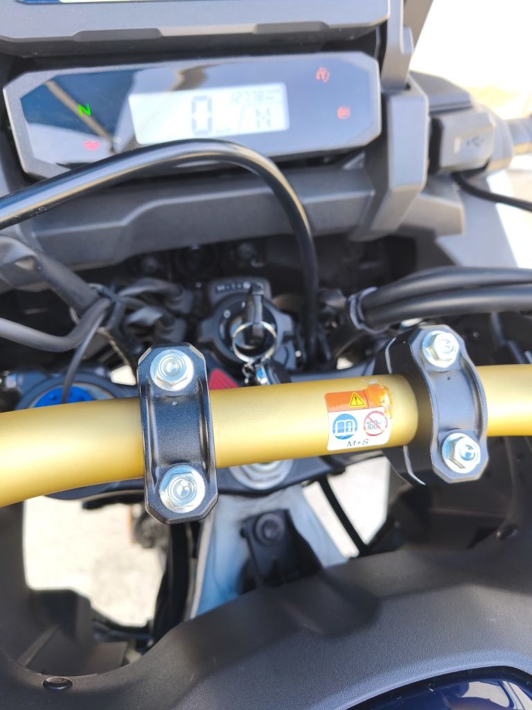 Vendo Honda África Twin Adventure Sports