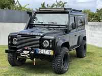 Land Rover Defender Puma