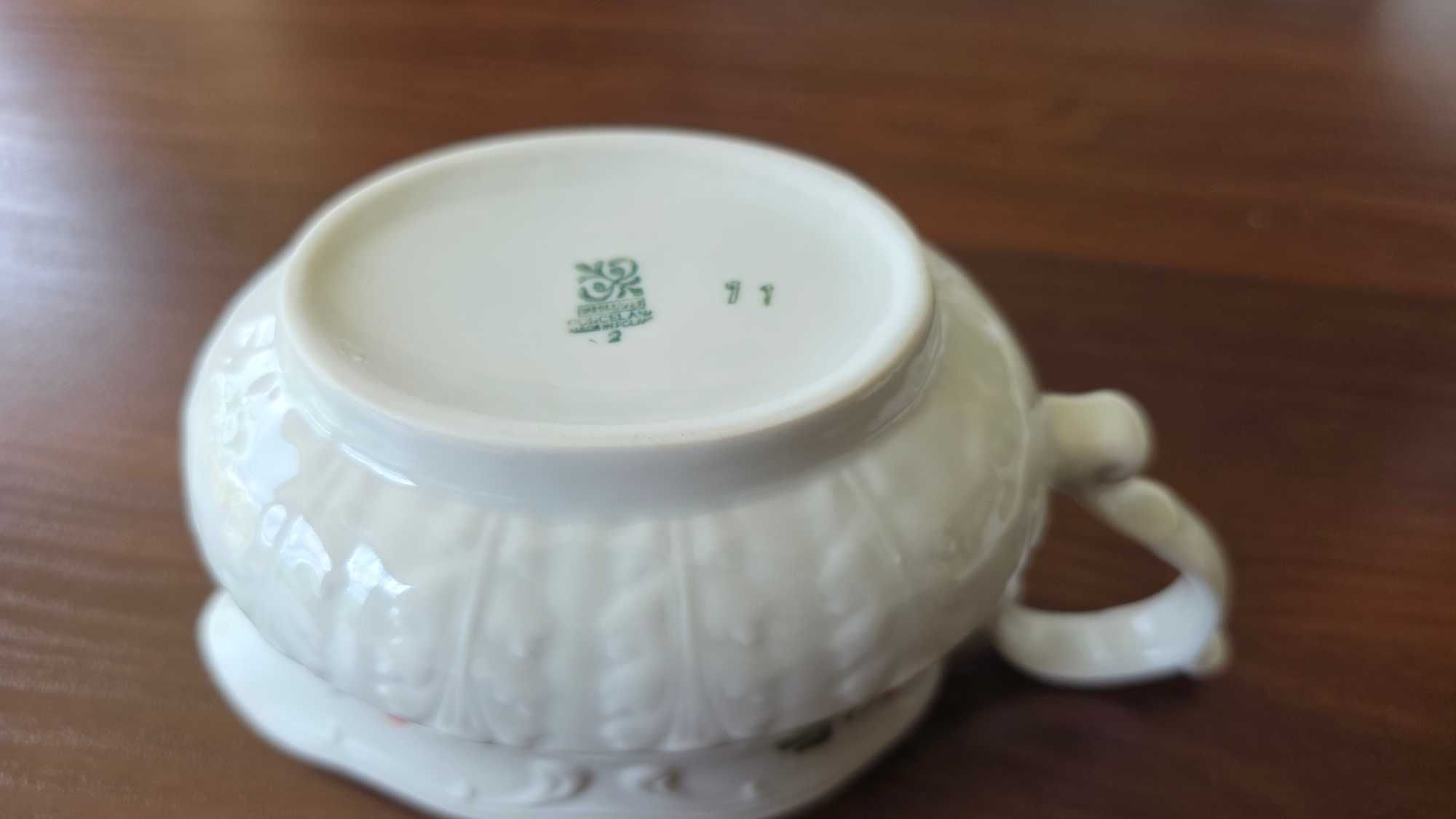 Sosjerka z polskiej porcelany