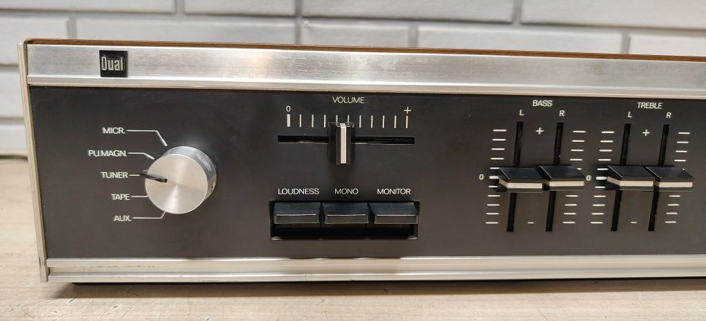 Wzmacniacz Quadro stereo DUAL  CV 61.