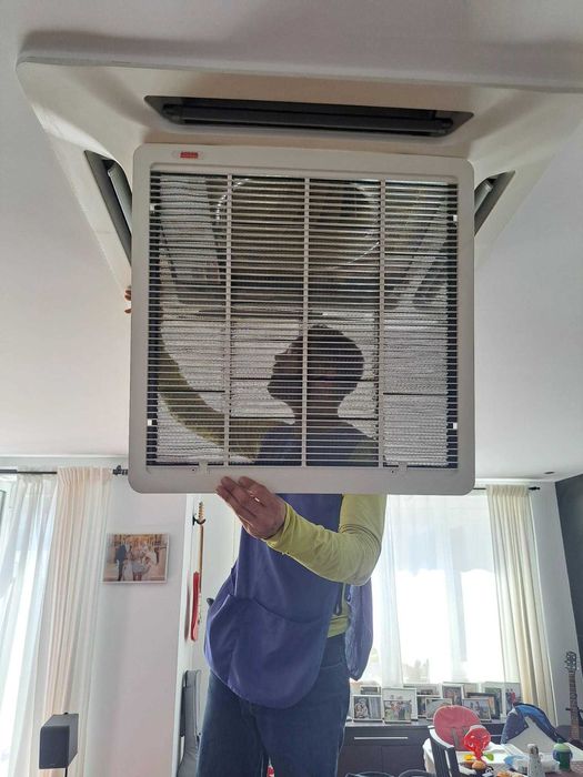 Limpeza Profissional de Ar-Condicionado
