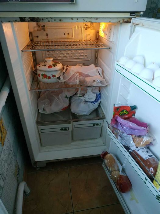 Продам двокамерний холодильник(Робочий), Юрюзань.