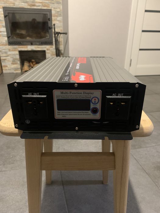 Инвертор . 6 кВт.Чистый Синус.. 6000W c 12V на 220