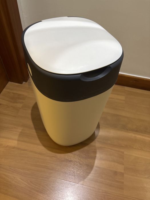 Tommee Tippee Twist & Click White + 5 recargas