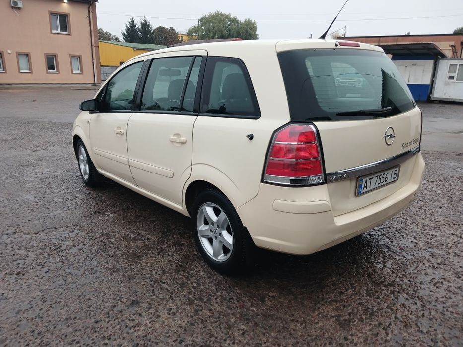 Opel Zafira семимісна 1.6 газ бензин