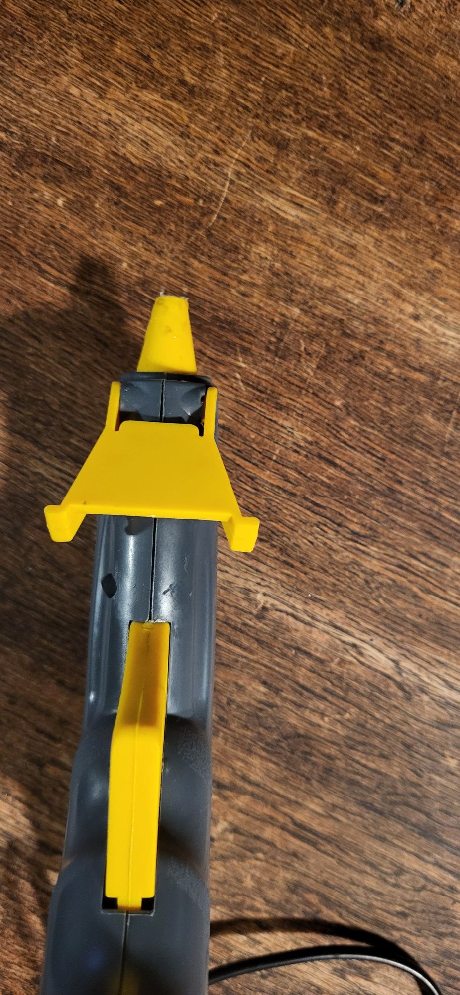 Pistolet do kleju